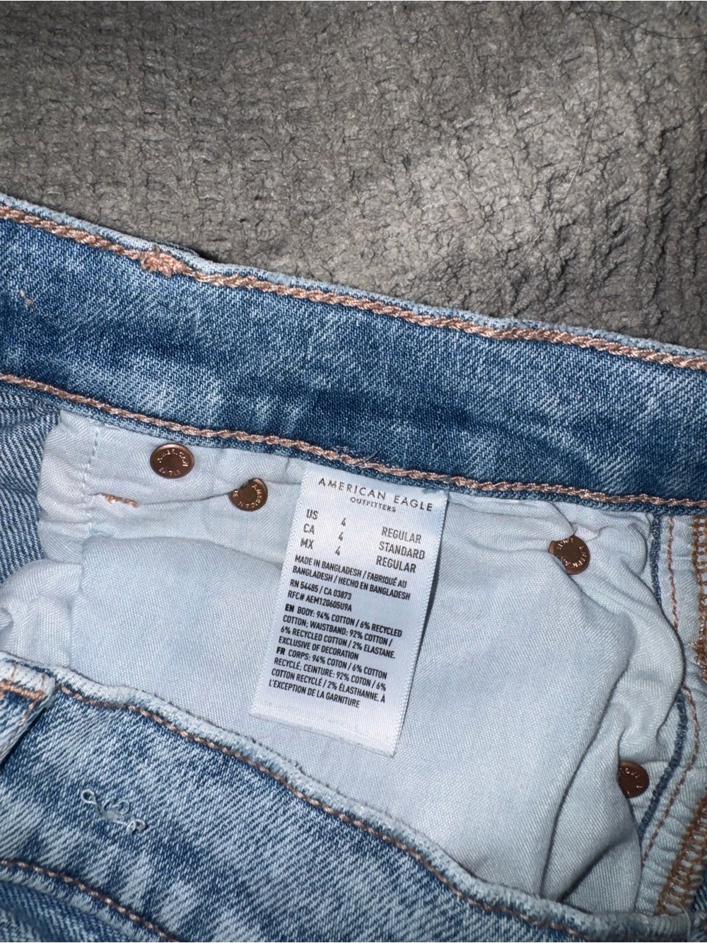 American Eagle High-Rise Distressed Wide-Leg Jeans - Picture 5 of 5